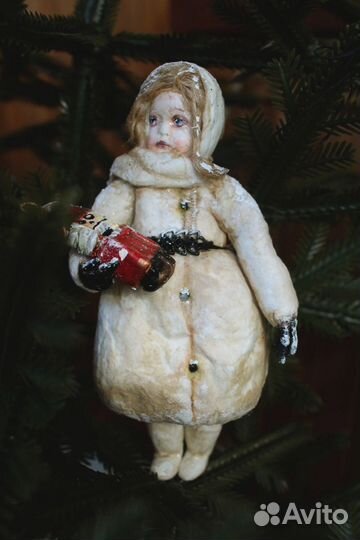 Игрушки на елку и для интерьера