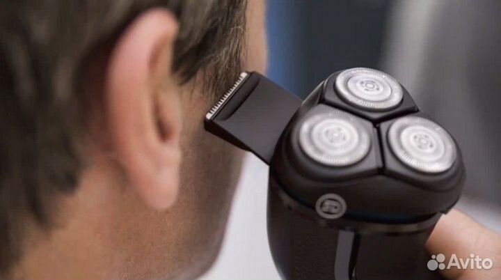 Электробритва Philips черный, голубой