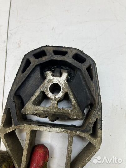 Подушка кпп Ford Focus 2 купе 2.0 aoda 2006