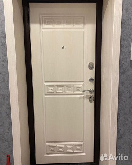 Входные двери новые