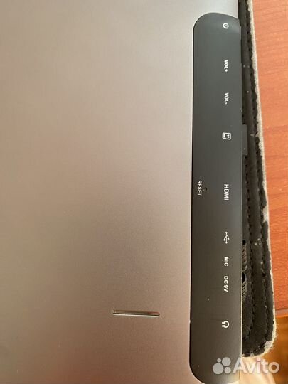 Планшет Telefunken