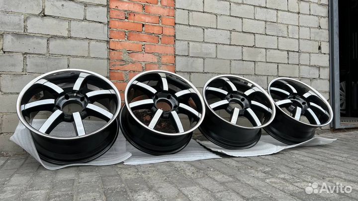 Диски MB Italia R20 Toyota Tundra / Land Cruiser