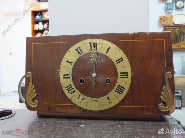 Часы настольные времен СССР