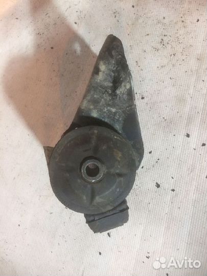 Опора двигателя (подушка двс) задняя L11639040 Maz