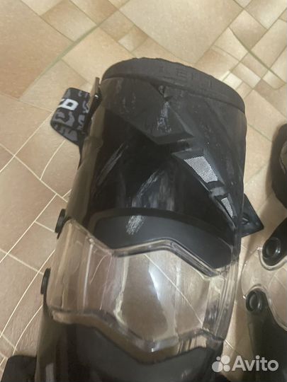 Наколенники