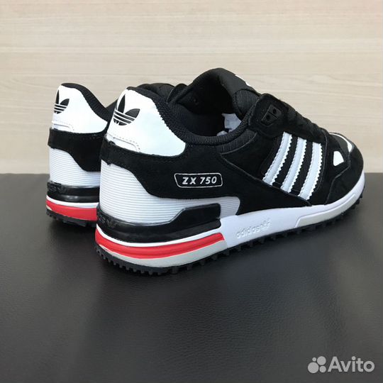 Кроссовки Adidas ZX 750 черные мужские