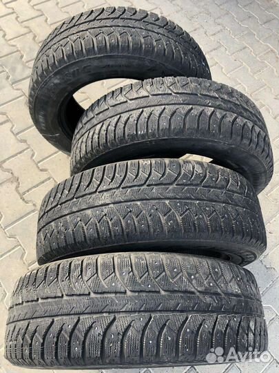 Bridgestone Ice Cruiser 7000 225/65 R17 106T