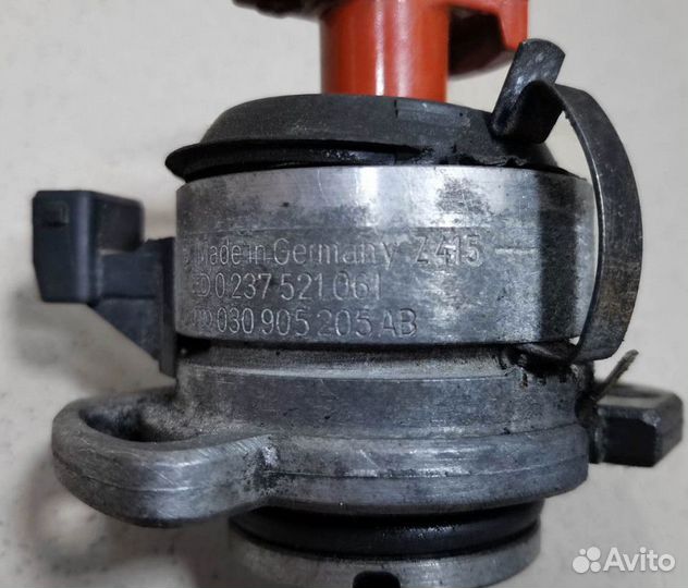 Трамблер Skoda Octavia 1.6 AEE