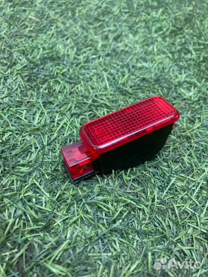 Плафон подсветки салона Audi A5 8T 3.2 2008