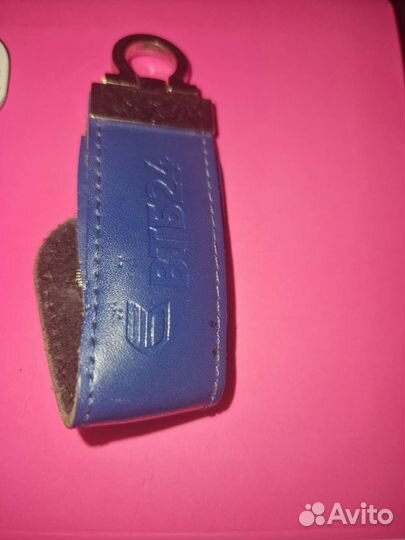 Usb флешка 2 gb(1,86) фирменная