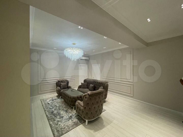 2-к. квартира, 50 м², 10/17 эт.