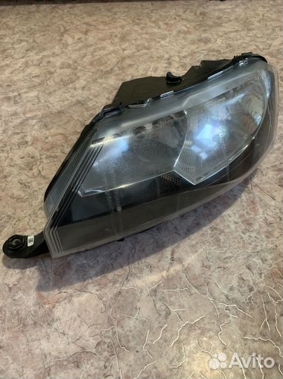 Фара Skoda rapid