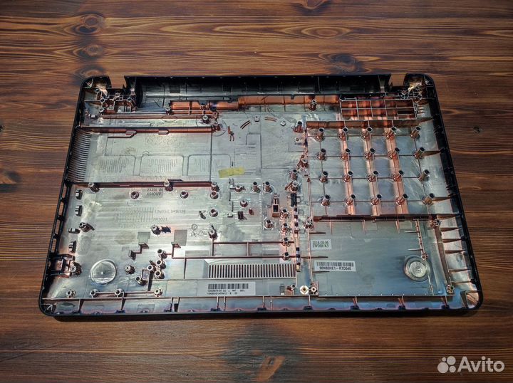 Нижний поддон (корыто) Asus X540L