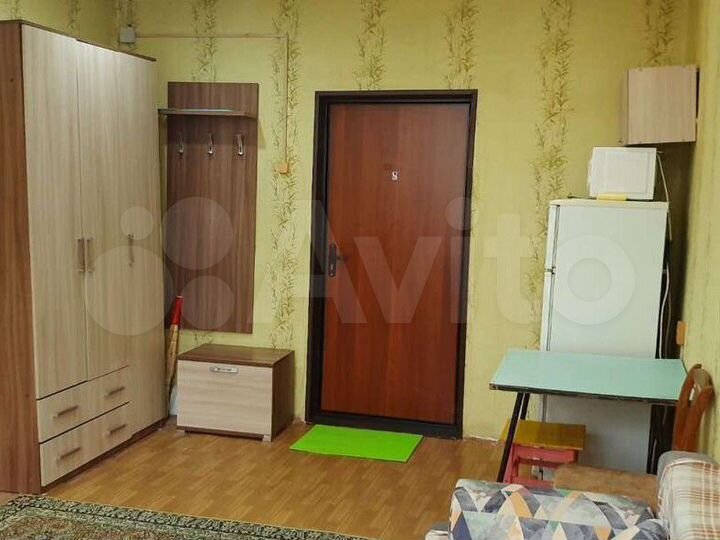 Комната 18 м² в 3-к., 2/2 эт.