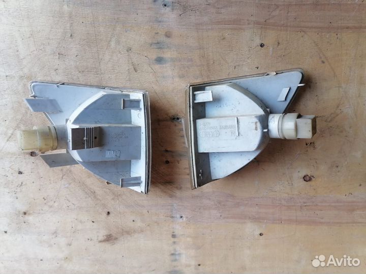 Указатель поворота передний Mercedes Spinter 901