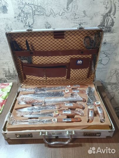 Набор ножей Millerhaus в кейсе