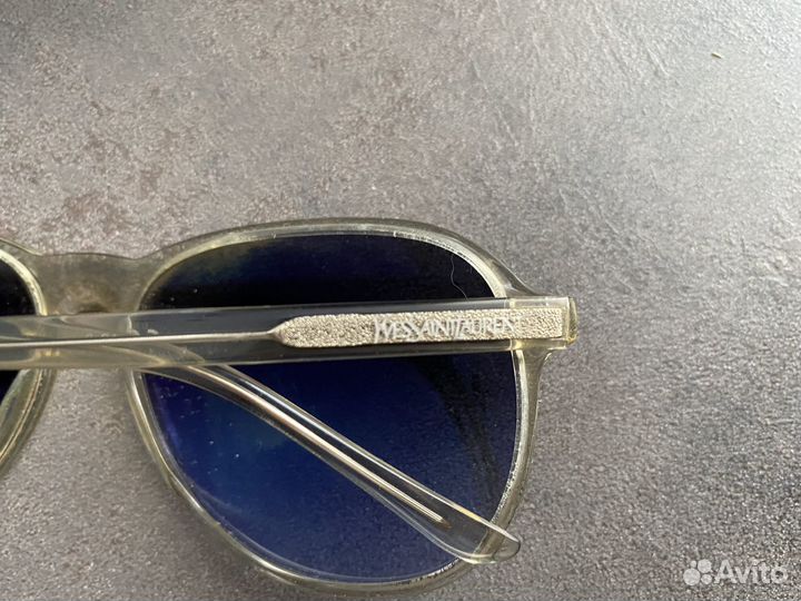 Солнцезащитные очки YSL