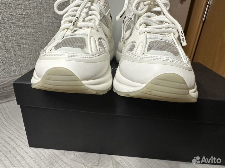 Кроссовки uterque 39 оригинал