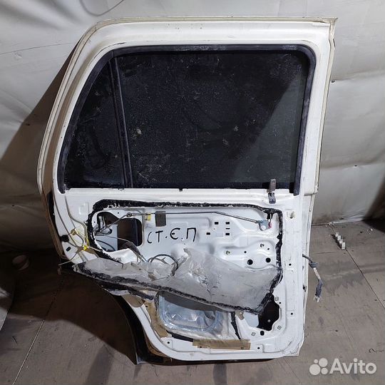 Дверь боковая toyota hilux surf KDN185W,KZN185G,KZN185W,RZN180W,RZN185W