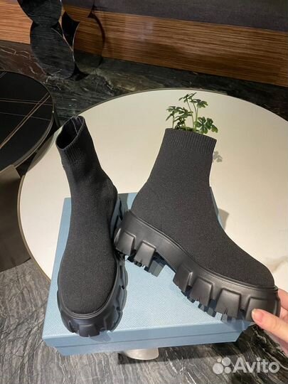 Ботинки женские Prada