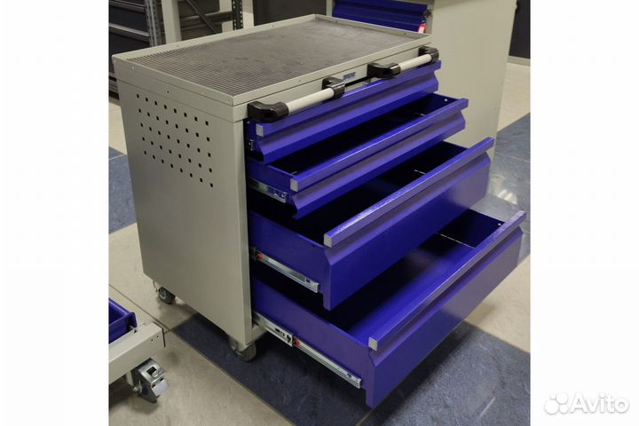 Тележка инструментальная