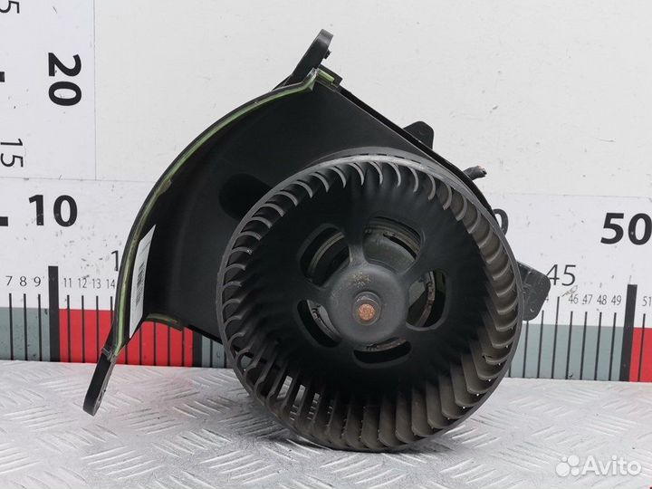 Моторчик печки для Renault Scenic 2 7701056598