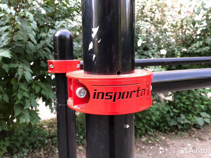 Уличный воркаут турник брусья смежные