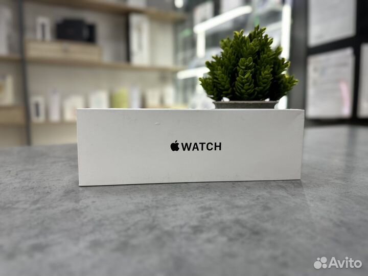 Apple Watch SE (2nd Gen) 40mm Starlight