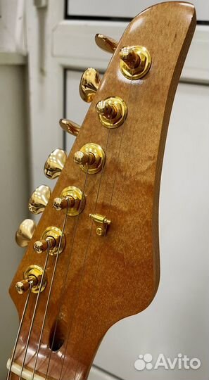 Электрогитара