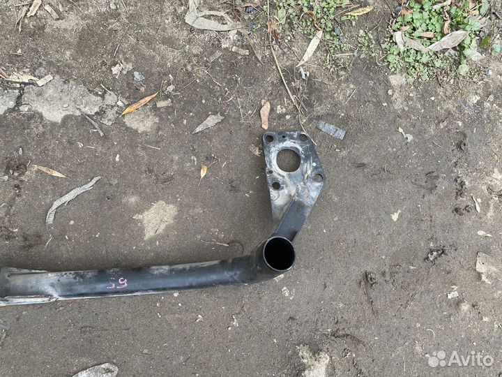 Балка подрадиаторная VW Passat B5 1,9