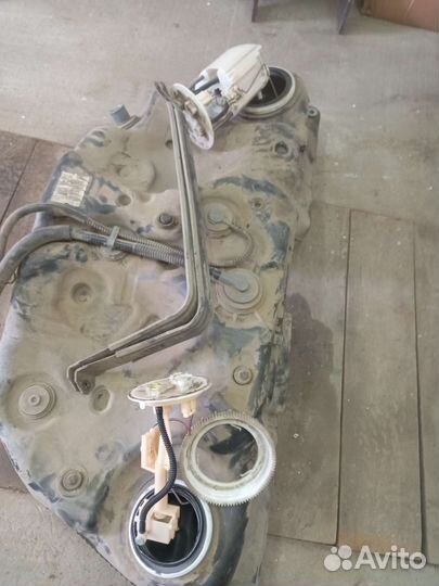 Бак Toyota crown grs180