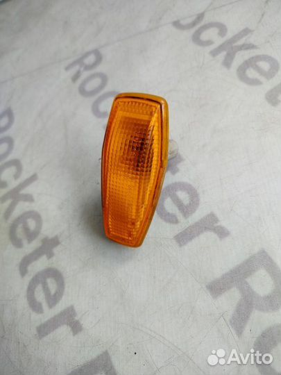 Поворотник в крыло левый Hyundai Elantra XD 2003