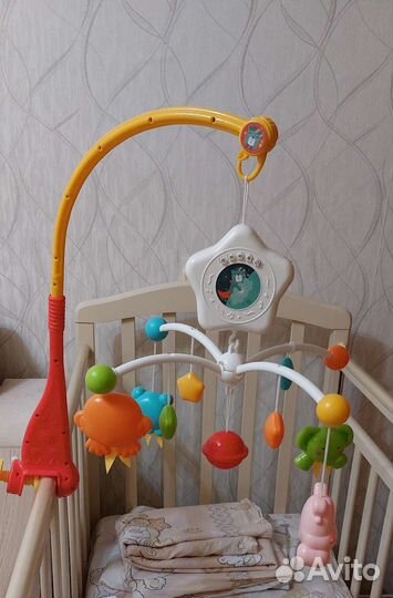 Мобиль на детскую кроватку