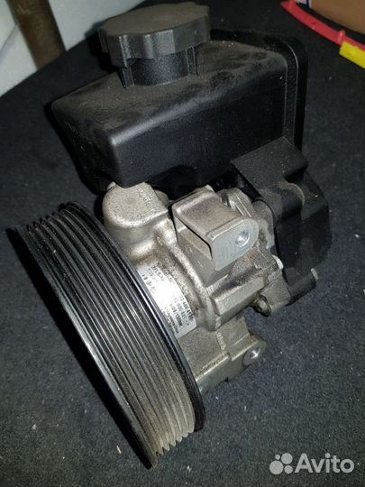 Насос гидроусилителя руля Мерседес