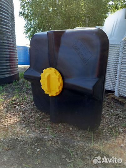 Бак для душа с лейкой на участок