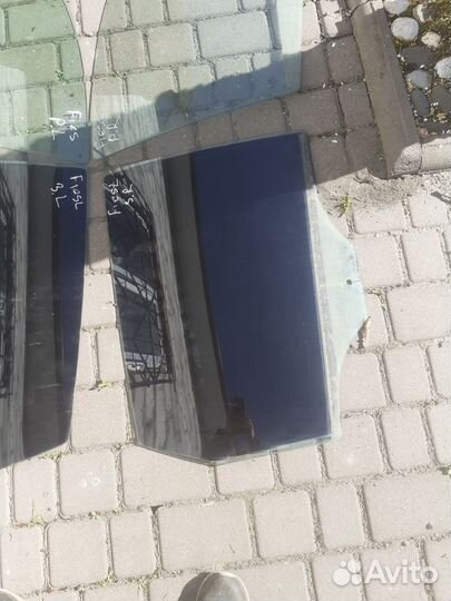 Стекла дверей Ford Fiesta