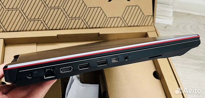 Asus TUF gaming 17.3 120гц. Core i5 / 1650Ti / 512