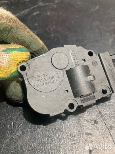 Сервопривод заслонок отопителя Bmw 3 E90