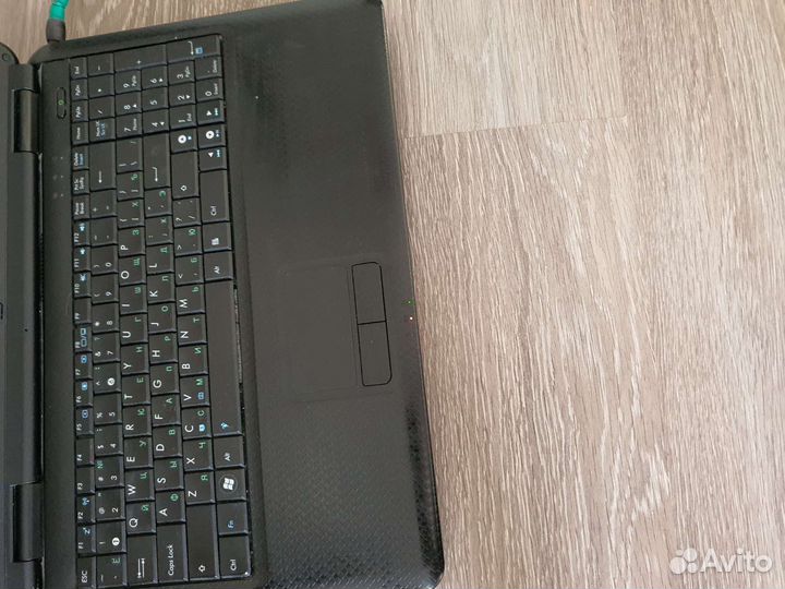 Ноутбук asus