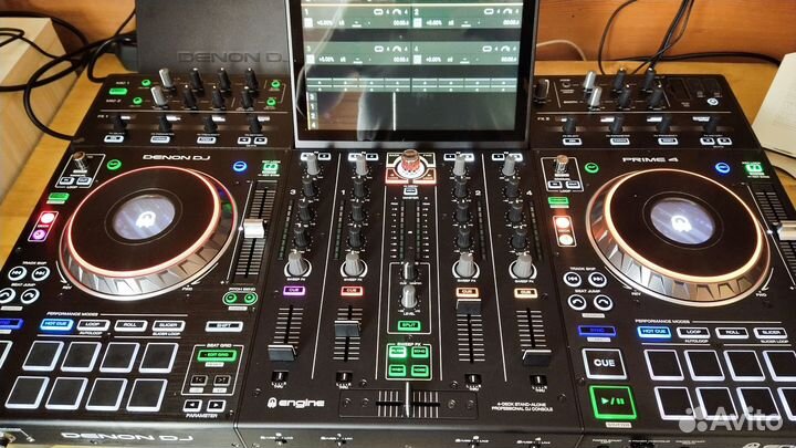 Dj контролер Denon Prime 4