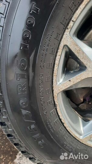 Nokian Tyres Hakkapeliitta 5 SUV 215/70 R16 100T