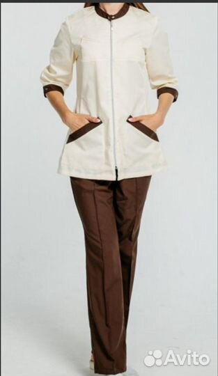 Костюмы медицинские женские новые 44-46