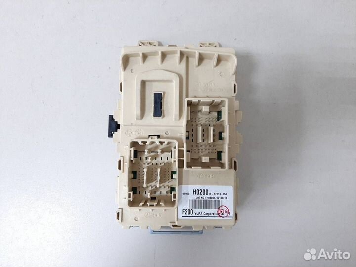 Блок предохранителей Kia Rio X-Line 2017