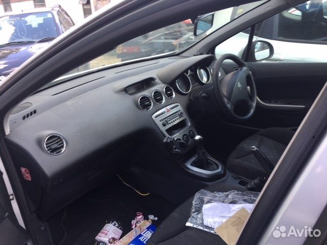 Разбор на запчасти Peugeot 308