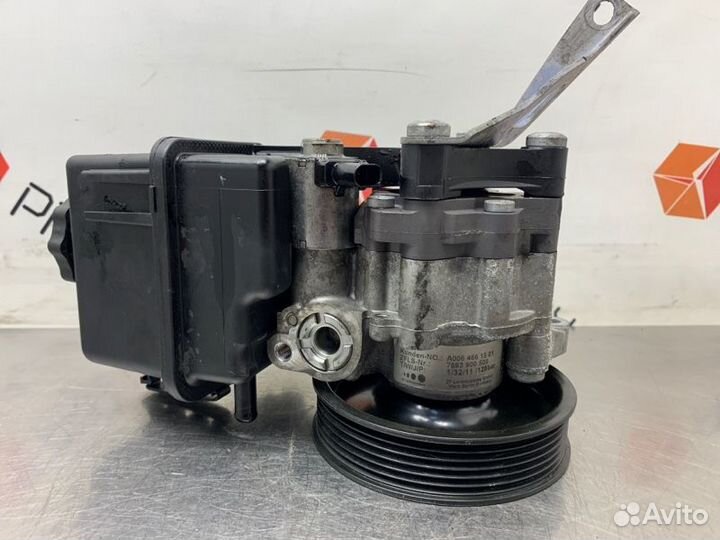 Насос гидроусилителя руля Mercedes C-Class W204