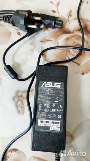 Зарядка Asus для ноутбука