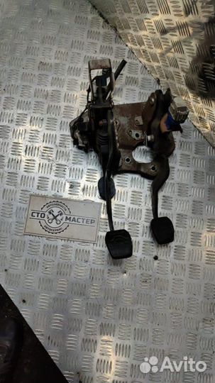 Педальный узел Ford Transit 2.2
