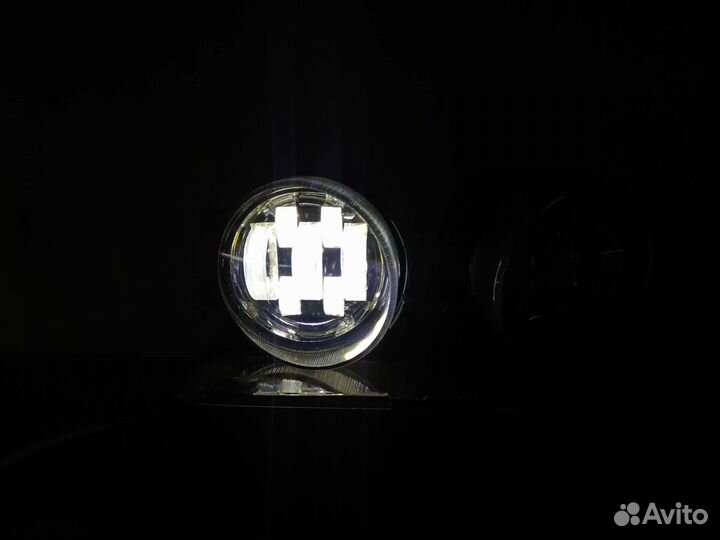 Противотуманные фары toyota LED 70w