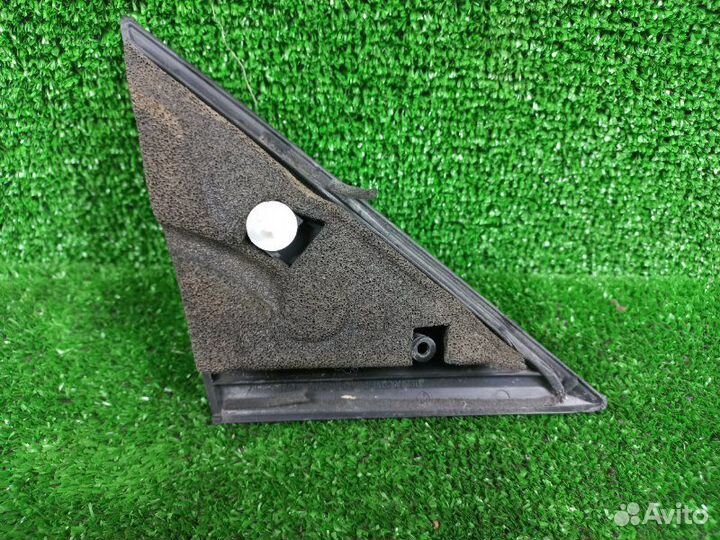 Треугольник двери Mitsubishi Carisma DA2A 4G93