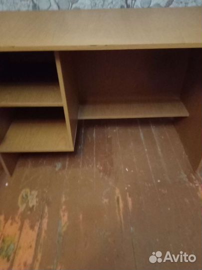 Письменный стол